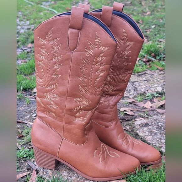 None Shoes - Brown Western Embroidered Women's Boots